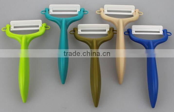 CP15 Keep price and hot sale Ceramic vegetable Peeler