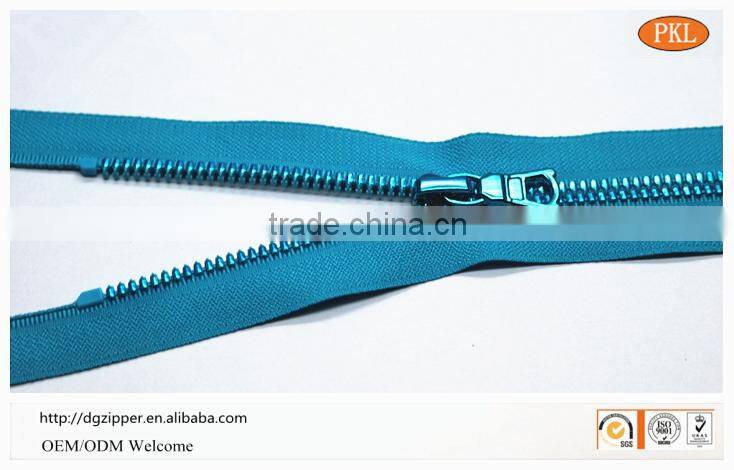 Magic blue plastic zipper manufacturer wholesale plastic zipper for garment and bag