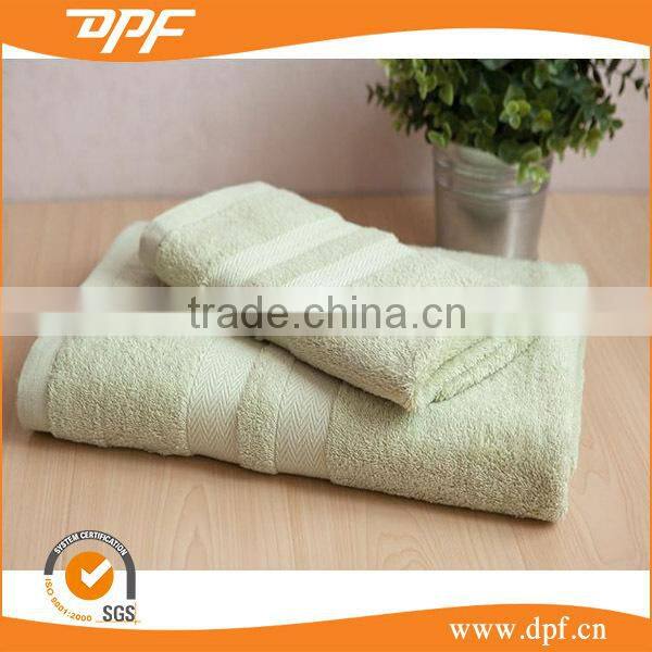 Cheap Promotional Wholesale moist hand towel