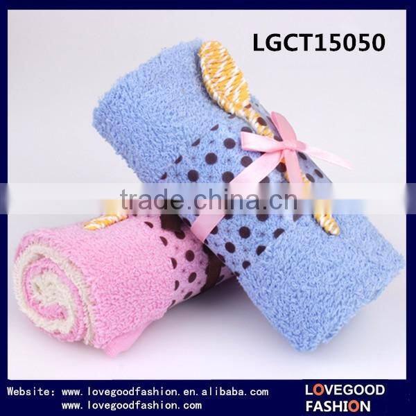 China Manufacturer Oem 100% Cotton Microfiber Wedding And Party Favors Cake Towel