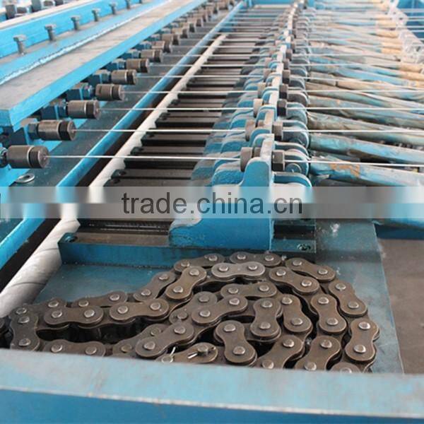 Hinge joint knot field fence machine
