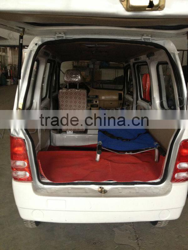 China Supplier Good Capacity 200CC Engine Good Capacity Ambulance Car Price