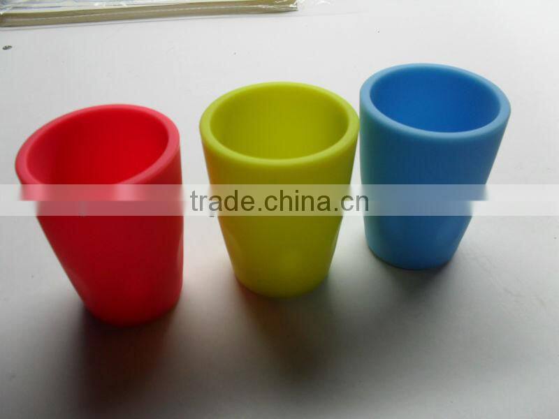 2014 facetory price multi-colored FDA/LFGB silicone material cup