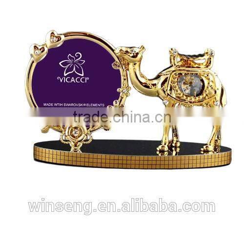 Fashionable 24K gold plated Rose Round photo frame with camel decoration