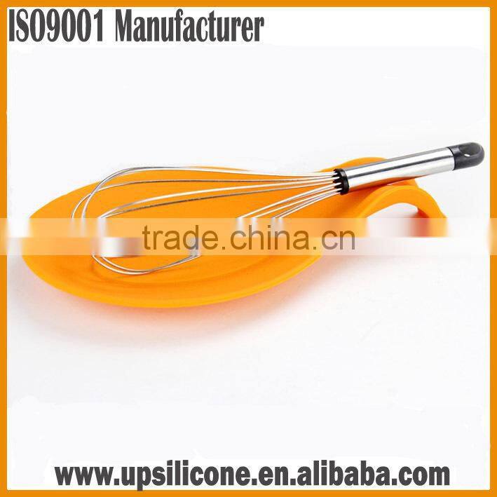 wholesale heat resistant silicone spoon holder silicone spoon rest kitchen utensil holder silicone kitchen tools