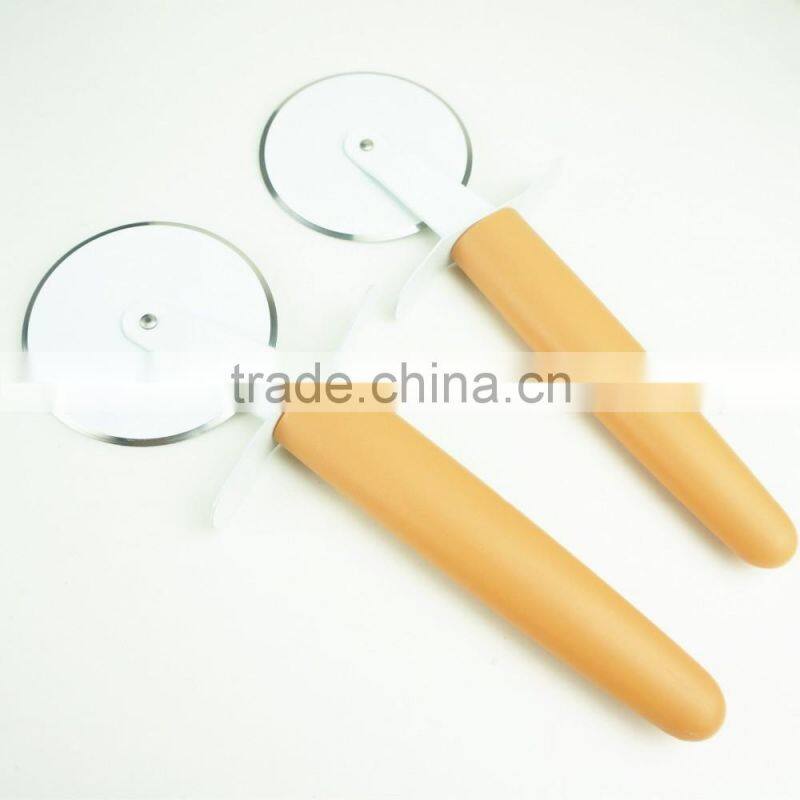 32061 Kitchen gadget kitchen tool round lace pizza cutter