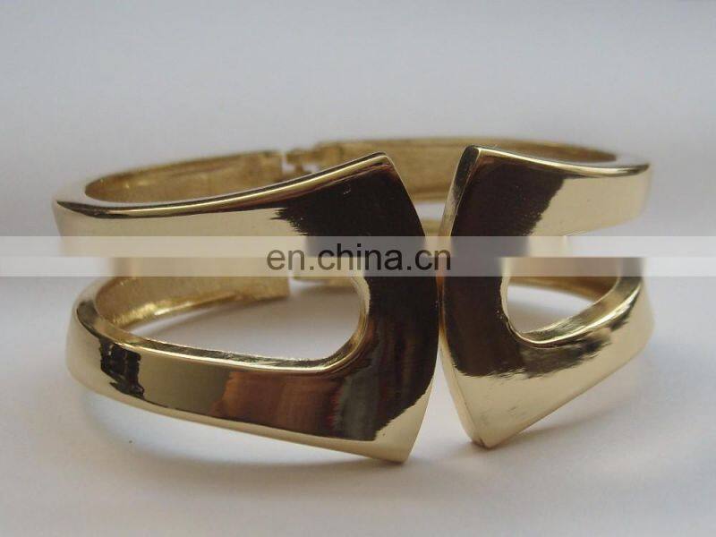 Low Price High Quality Custom Beautiful Bracelet/Hand Catenary