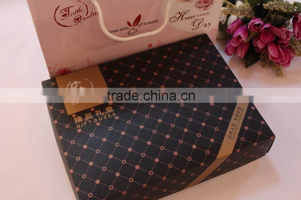 two towels in a gift box ,soft water absorption couples towels