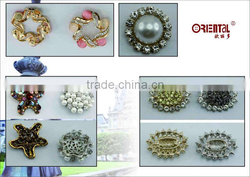 Funny fashion shiny golden brooch with stone