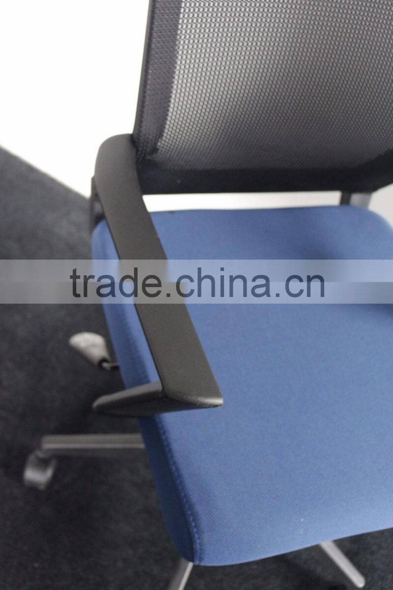 Wholesale plastic mid back meeting room chairs