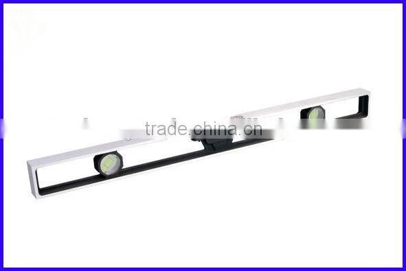 Magnetic spirit level with retractable hanging hook