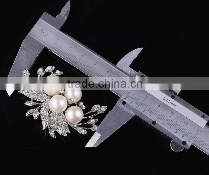 High Quaility Rhinestone Flower Brooch pin,Flower Pearl Buckle For Invitation