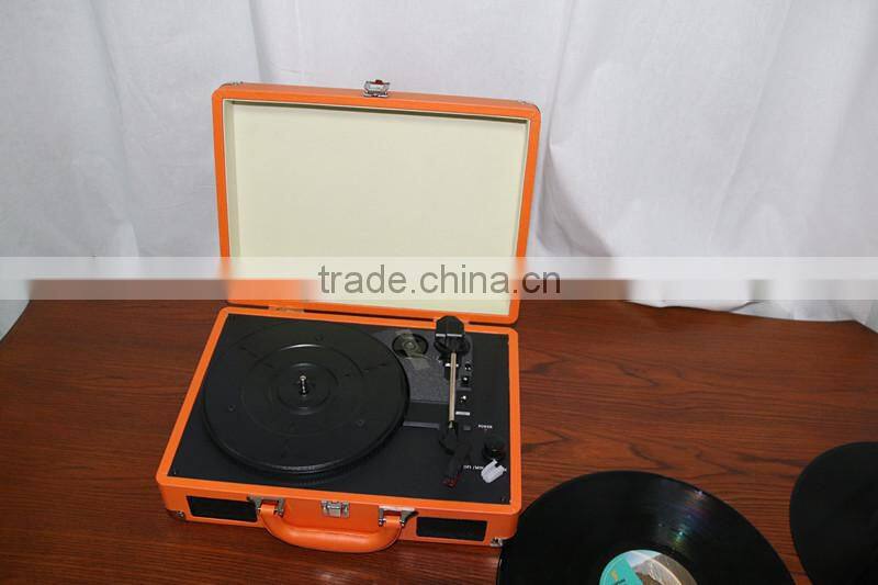 Retro Suitcase 3 Speed Stereo Record Player with turntable