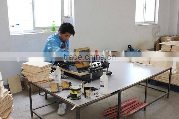 Wooden bear family Dress-up puzzle