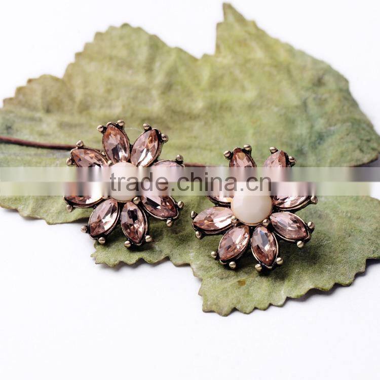 Simple Fashion Hot Sale Exquisite Elegant crystal earring, fashion earring designs new model earrings, zircon earring