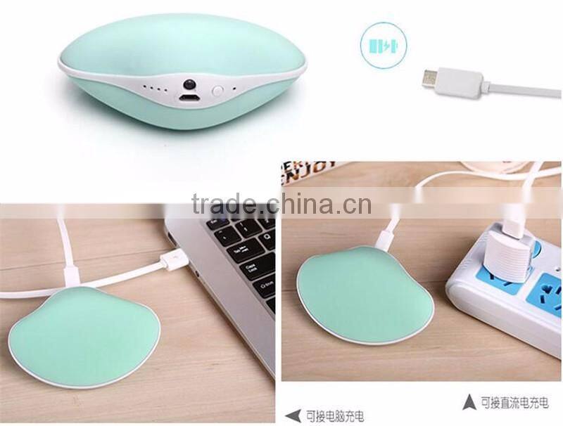 Shell charge hand warmer Portable mini hand warmer Electric heating treasure with mobile power supply and electric torch