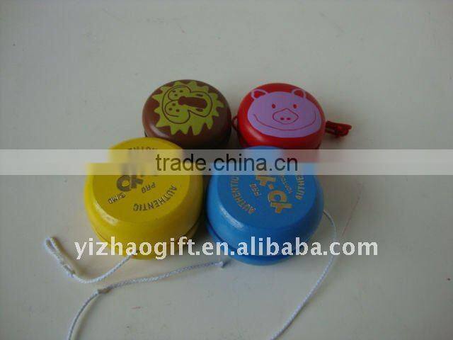 hot sale cheap OEM modern wooden outdoor eyblade toy yo-yo toys
