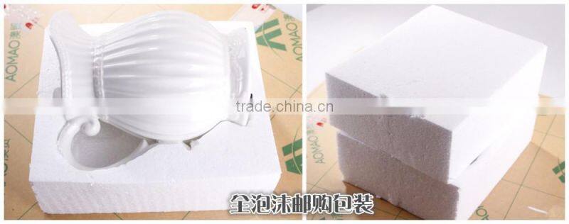 High quality Classical Rural Bird Ceramic Table Vase With Hand Paint