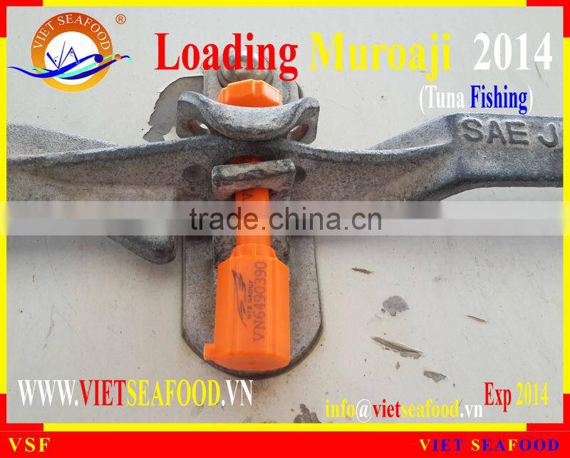 LOADING MUROAJI FOR TUNA BAIT