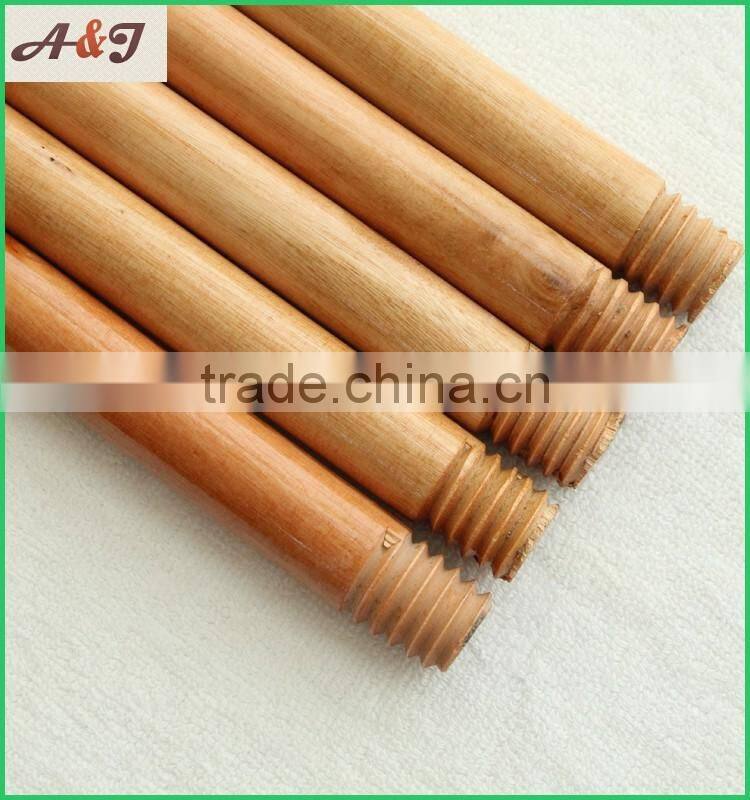 Varnished eucalyptus wooden broomstick with 7.0cm plastic cap