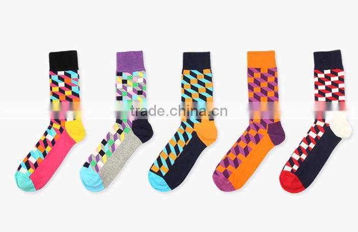 Customized Your Own Brand Design Jacquard OEM Logo 75% Polyester 24% Cotton 1% Spandex Young Men Sport Tube Socks