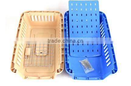Plastic anti-skip pet transport case carrier with strong PP ABS