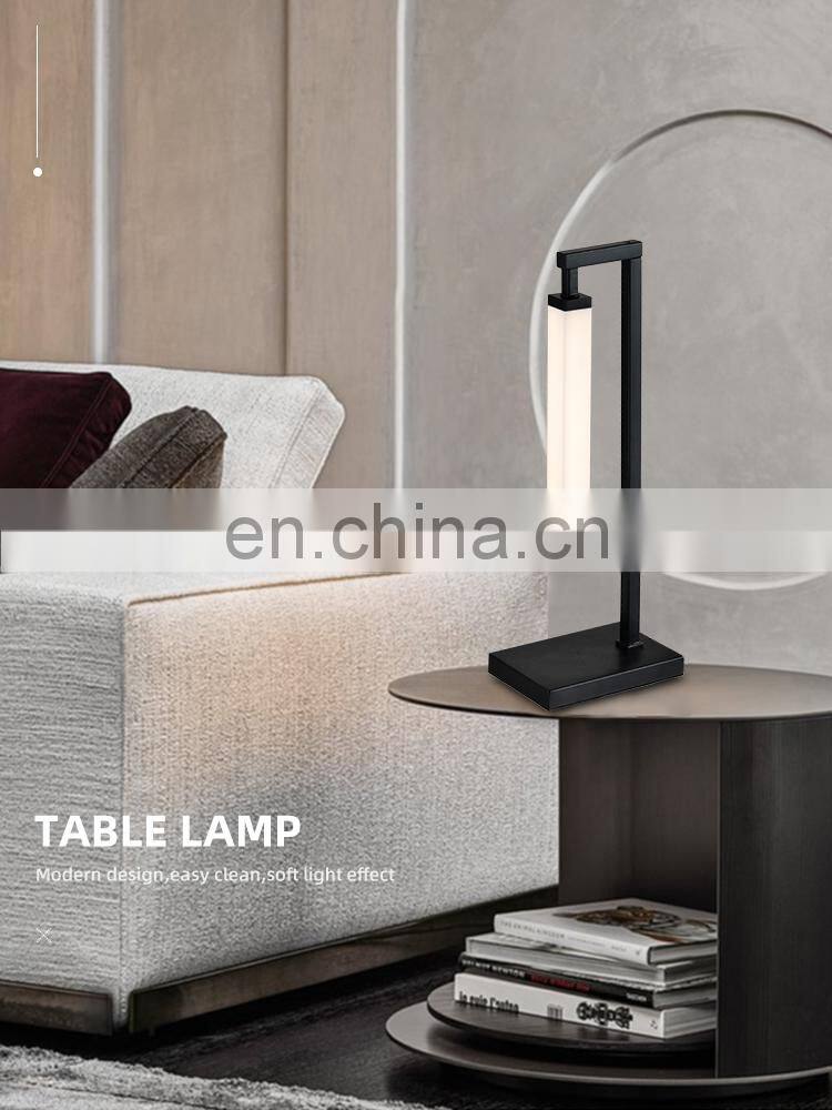 HUAYI New Design Bedroom Office Decoration Black Iron Aluminum Luxury LED American Table Lamps