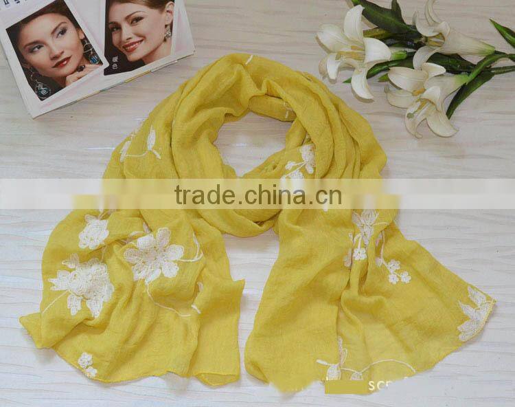 New Arrival Fashion Korean Ladies Flower Embroidery Cotton Scarf