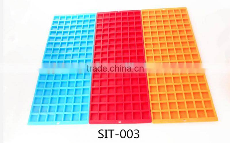 Hot sale FDA and LFGB creative silicone ice mould custom silicone ice cube tray