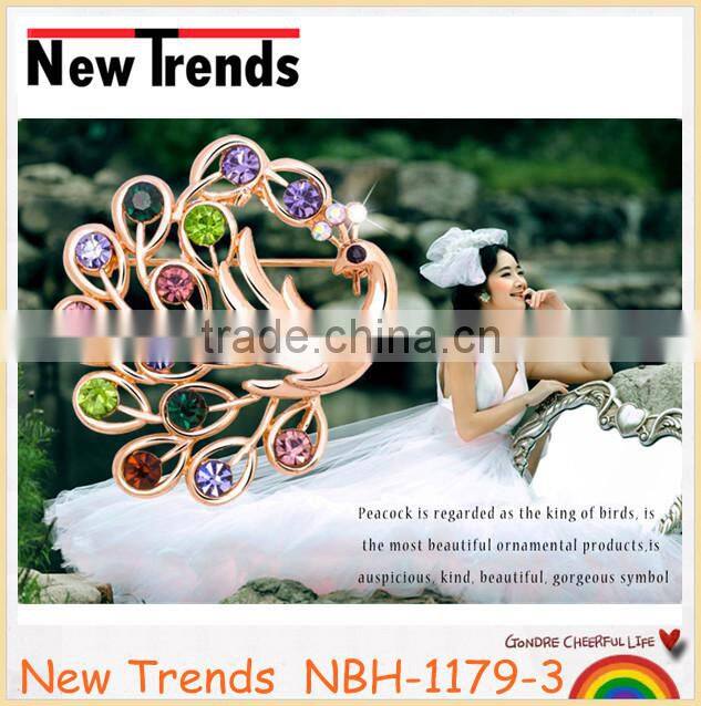 Wholesale 2015 latest fashion hot sale elegant pearl wedding brooch