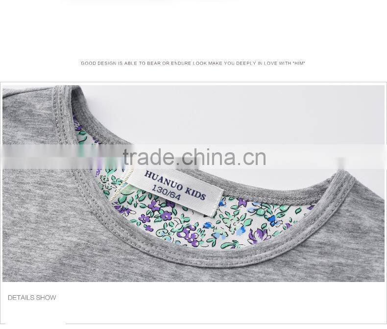 Two-piece children suit with short sleeves