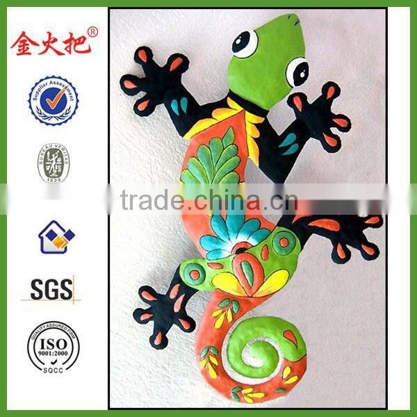 Metal painted Gecko wall decoration