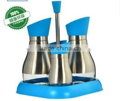 Set of 4 Glass oil spice set oil vinegar bottle with metal coating shelf