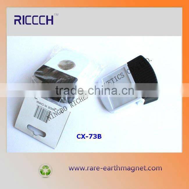 Star Plastic magnetic clip