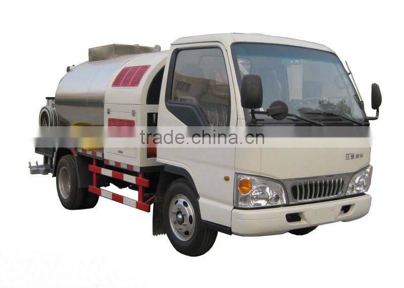 Intelligent Asphalt Distributor from China