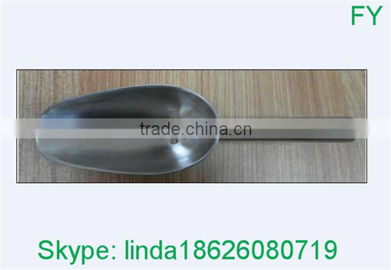Stainless steel ice scoop with holes