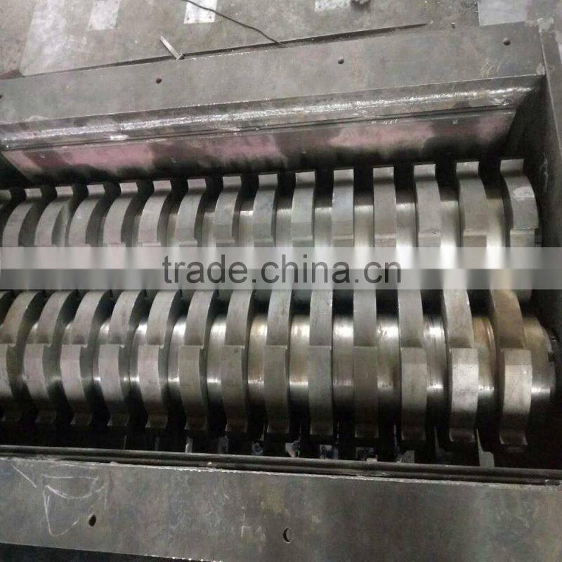 Waste Rubber Shredder Machine/ Waste Plastic Shredder Machine -- DeRui Company