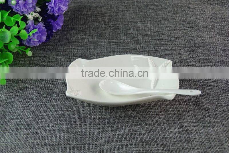 High quality White handmade set of 3 porcelain ceramic square dinner dishes set serving ceramic tapas tray with matching spoon