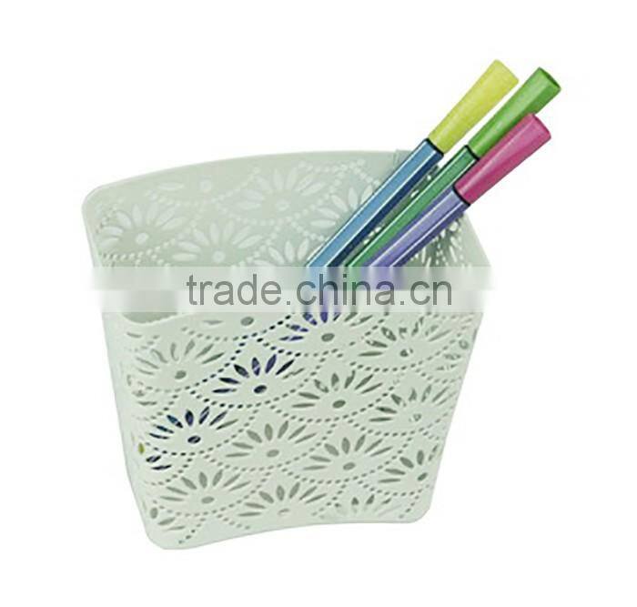 Fashional Arc-shaped Metal Punched Pen Holder For Home/Office/School