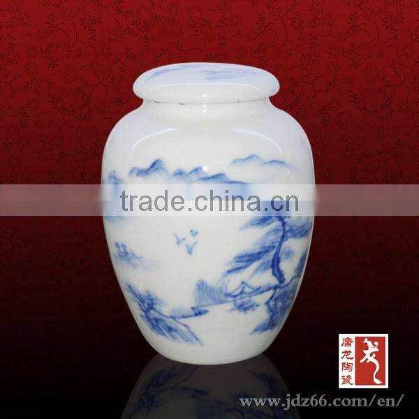 Round style high quality handpainting blue and white porcelain tea bag caddy for home usage