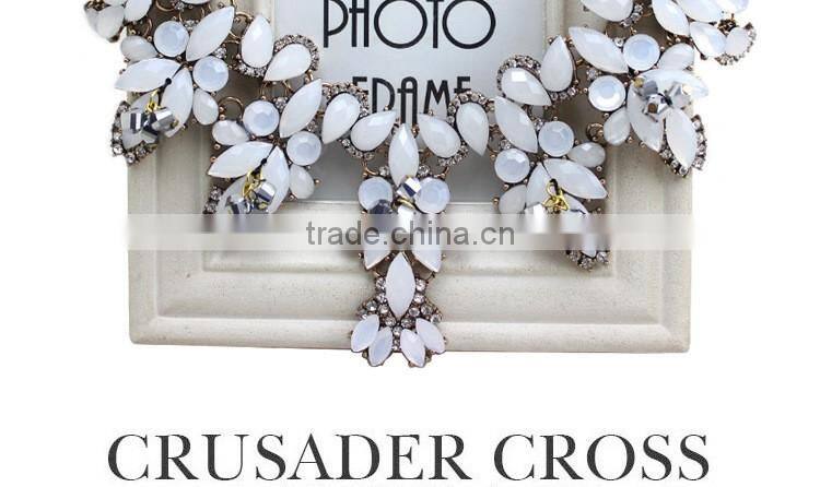 2016 Latest design flower shape elegant Natural bead stone necklace jewelry fashion ladies necklace