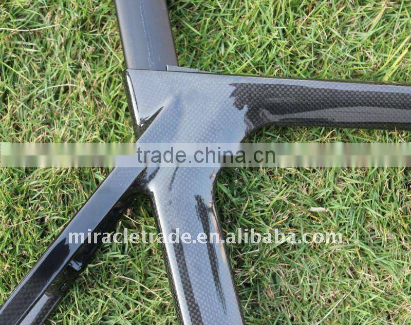 Carbon bicycle road frame inner carble routing road carbon frame