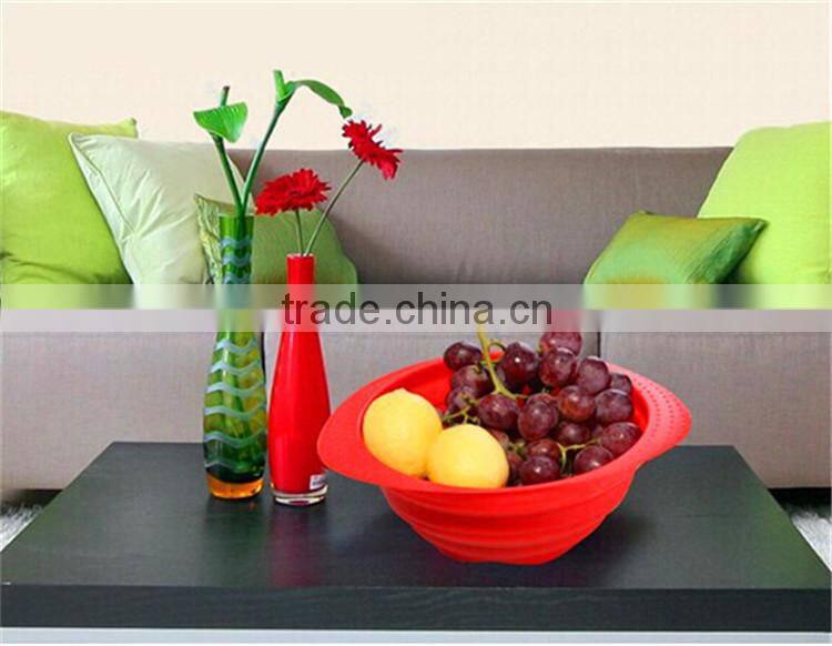 Foldbale silicone vegetable strainer