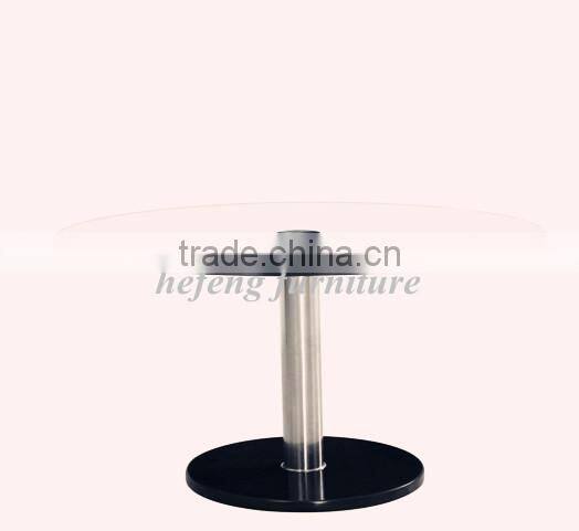Round glass dining table for christmas