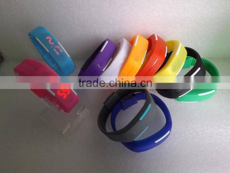 Free Sample fashion silicone wrist watch LED wholesale /Promotional Touch Screen watchband watch