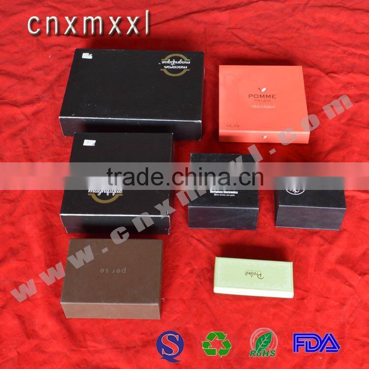 Brand new 12-packing paper folding gift box for macaroons custom design printing black color