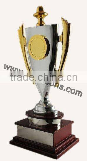 Christmas Decoratives Metal Trophy