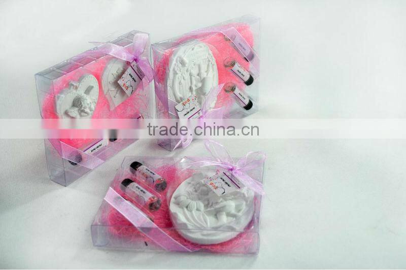 Scented plaster decoration with fragrance oil