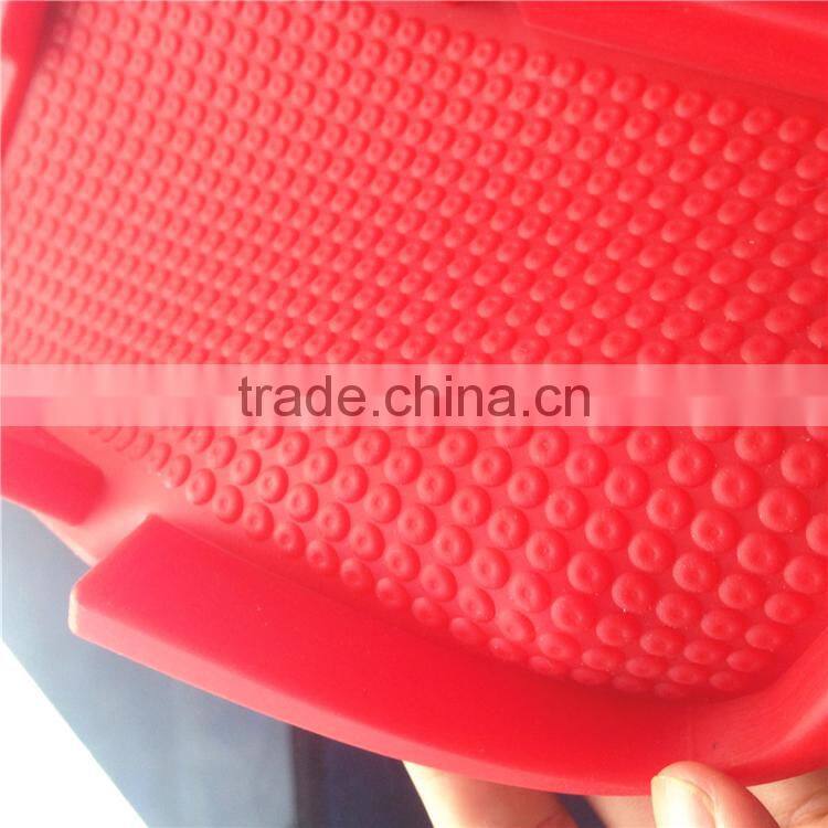 China supplier eco-friendly material and anti-slip design sticky mat on alibaba express
