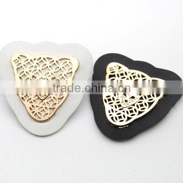 Black/white PU leather label with gold metal alloy logo clothing label for jeans/jacket PLB-018